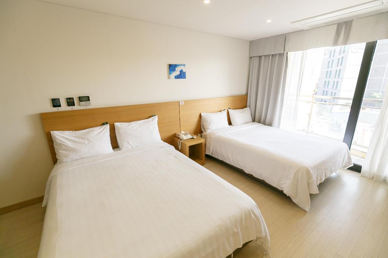 Bk Hotel Jeju Seogwipo Exterior foto