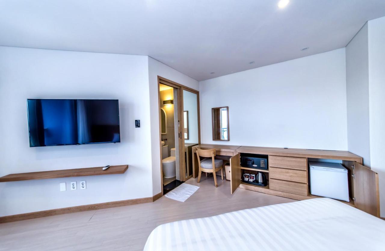 Bk Hotel Jeju Seogwipo Exterior foto