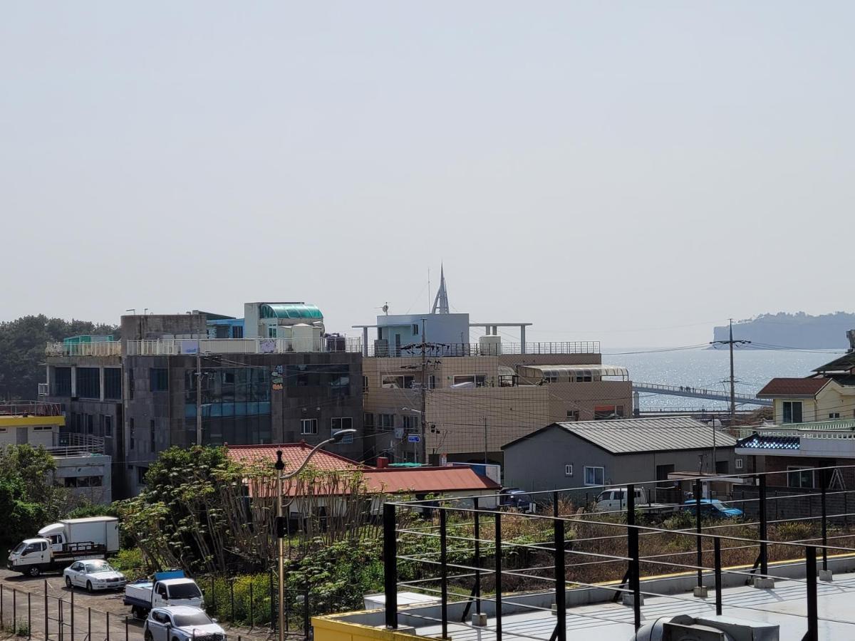 Bk Hotel Jeju Seogwipo Exterior foto