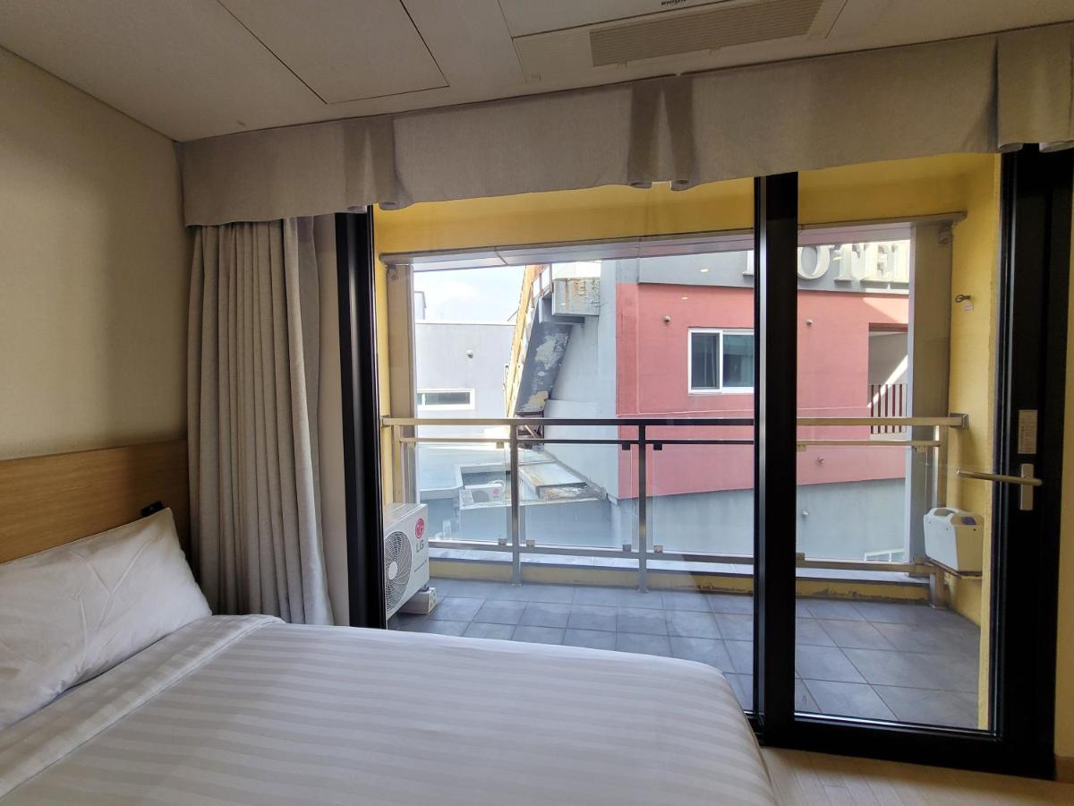 Bk Hotel Jeju Seogwipo Exterior foto